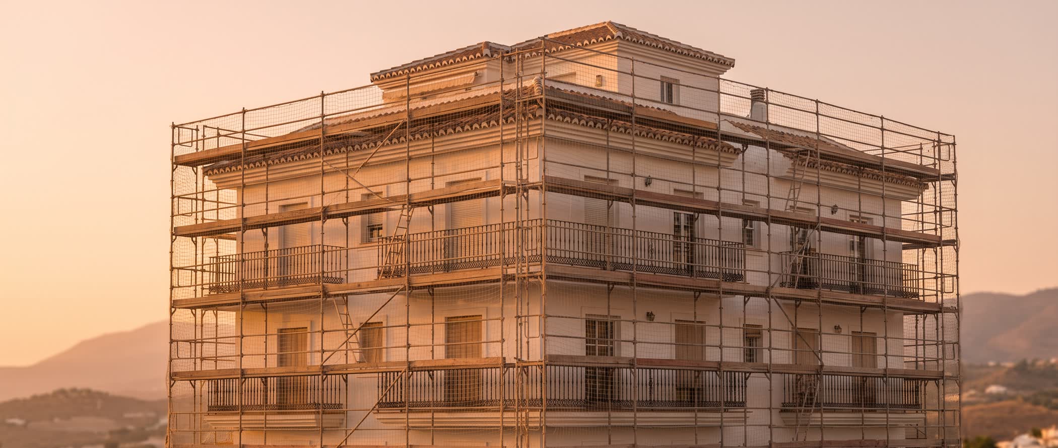 Facade scaffolding on an Andalusian building